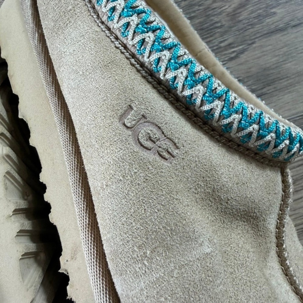UGG Kids Tasman Suede Slippers Tan Teal Braid Trim Size 4 1019066K Slide Casual - Picture 10 of 16